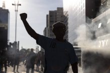 photo5959456634793208632